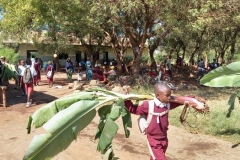 Students1Banana